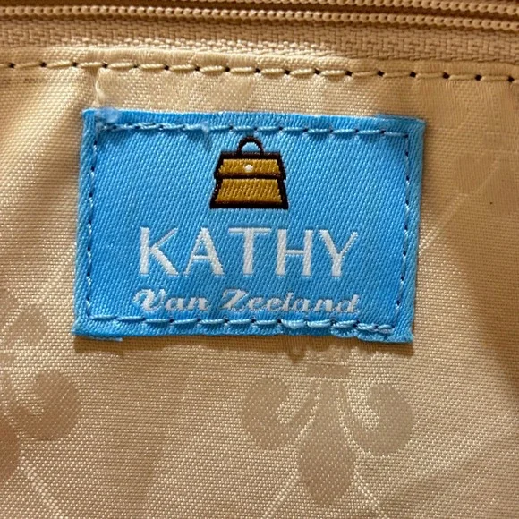 Kathy Van Zeeland Black Floral Jacquard Satchel Handbag Gold Heart Charm Studded - Picture 5 of 16